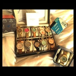 ✨✨✨✨ FOSSIL/ MICHAEL KORS WATCHES✨✨✨✨